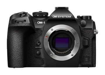 Olympus OM System OM-1 II body black w. CB-USB13 USB cable